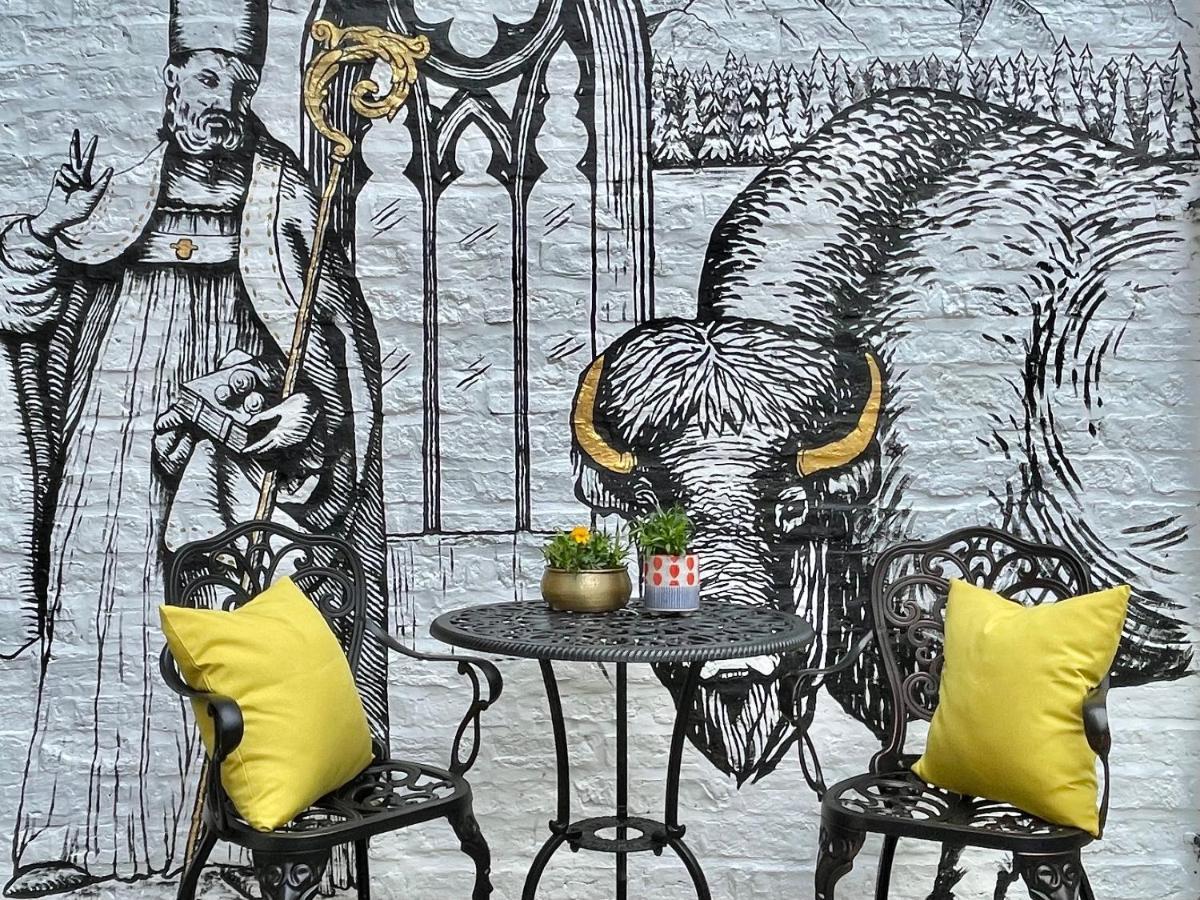 The Bishop And The Bison Bed and Breakfast York Buitenkant foto